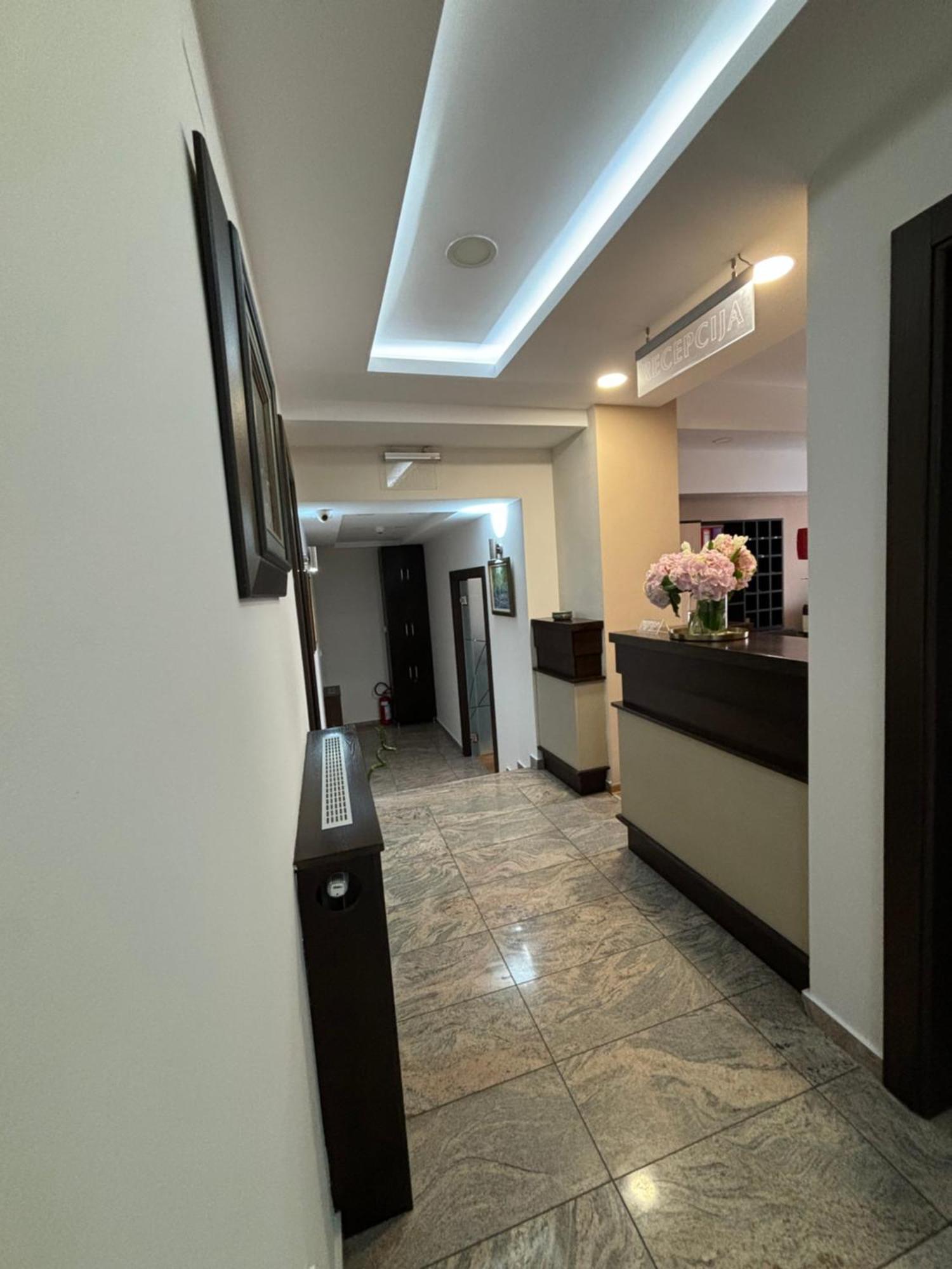 Bed and Breakfast Atrium Sremska Mitrovica Esterno foto