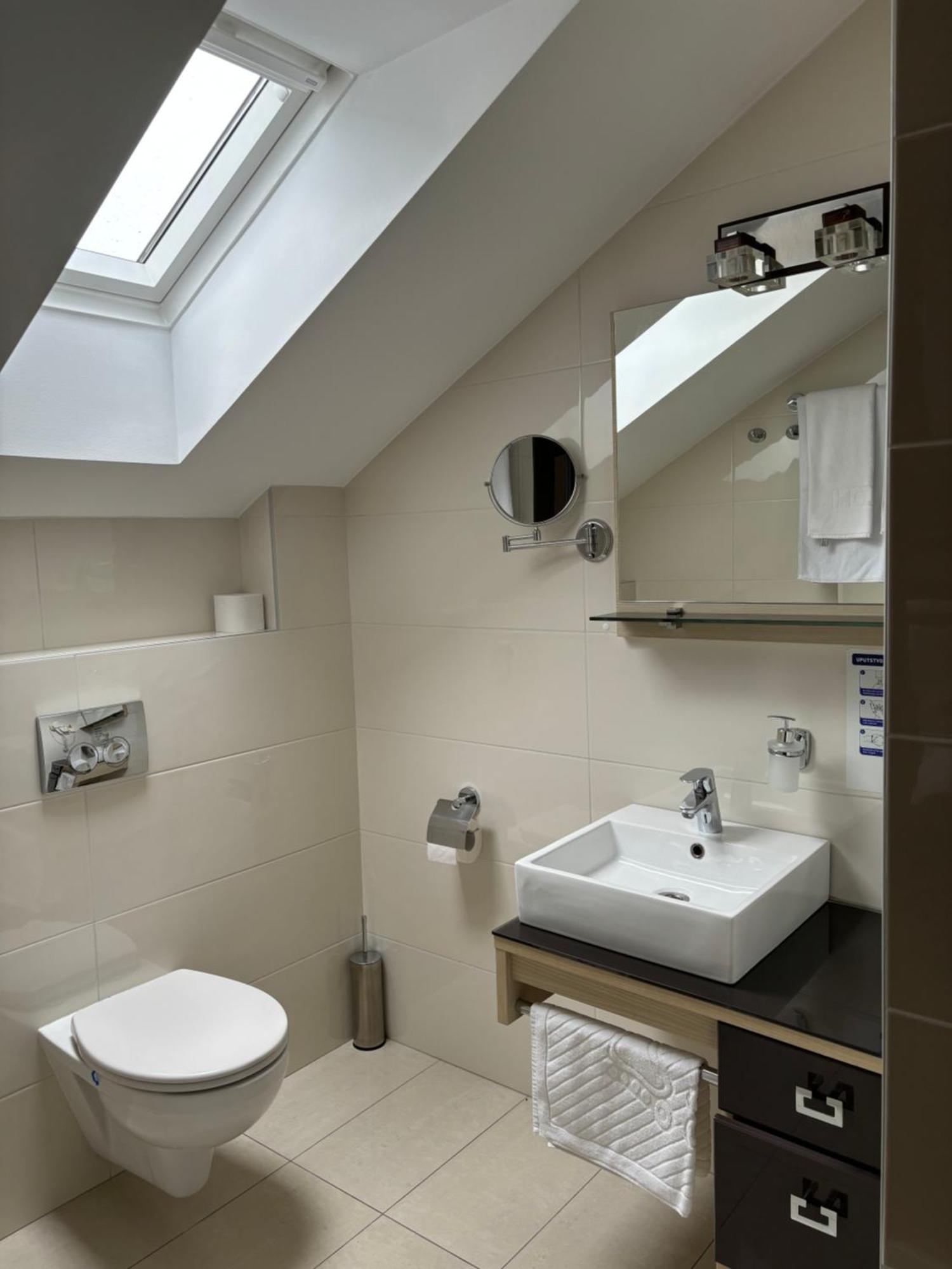 Bed and Breakfast Atrium Sremska Mitrovica Esterno foto