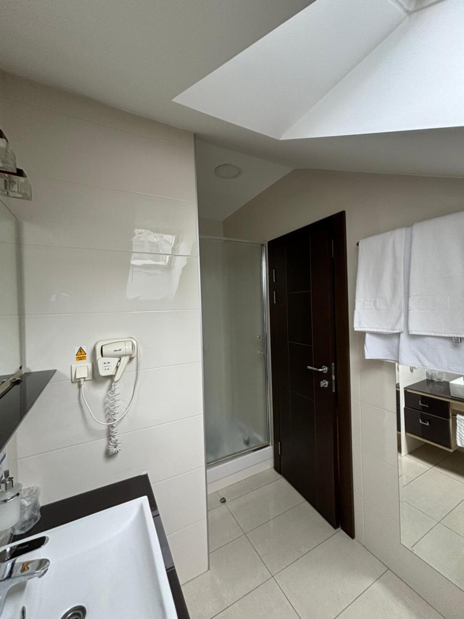 Bed and Breakfast Atrium Sremska Mitrovica Esterno foto